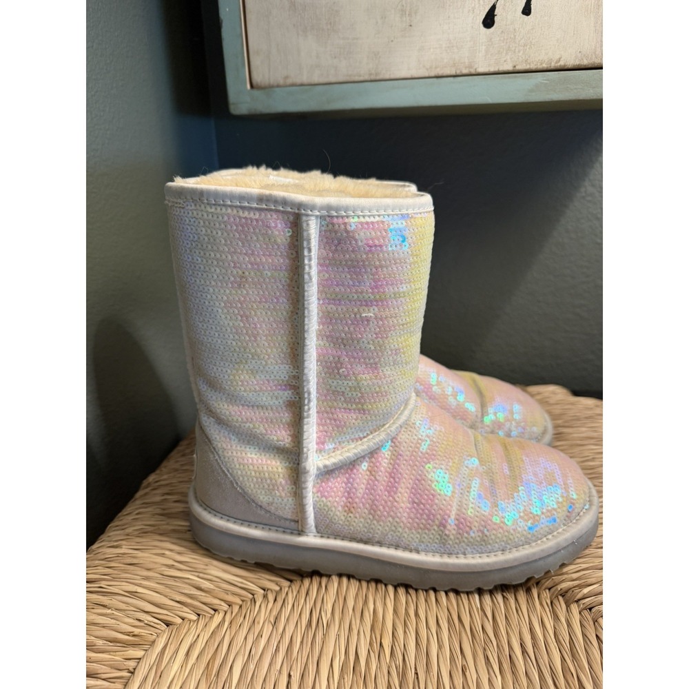 UGG Australia Classic Short Sparkle Sequin Boots Womens Sz 7 Iridescent White - Picture 11 of 11